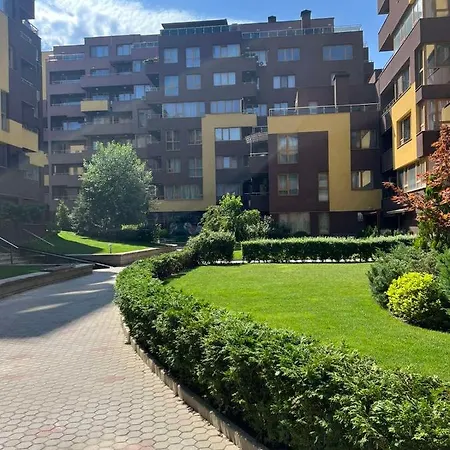 Johannesburg Spacious Family Apt W Playground Lejlighed *