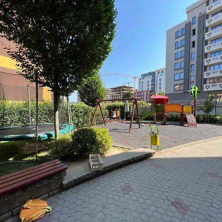 Johannesburg Spacious Family Apt W Playground Apartment